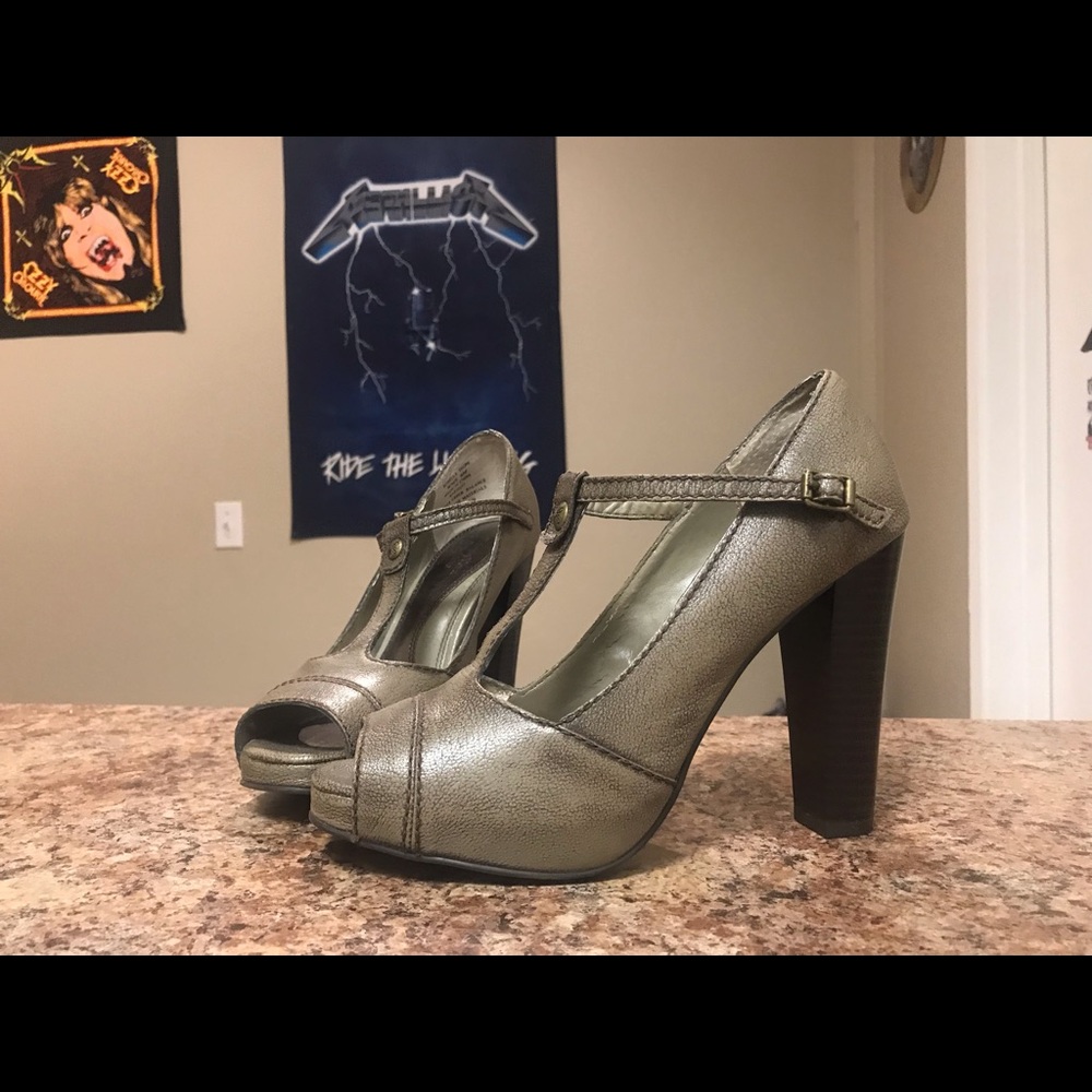 Sexy Vera Wang Heels